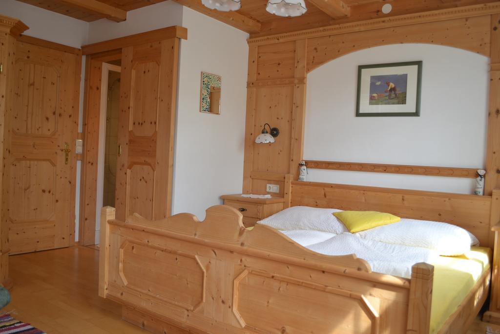 Stoanahof Villa Virgen Room photo